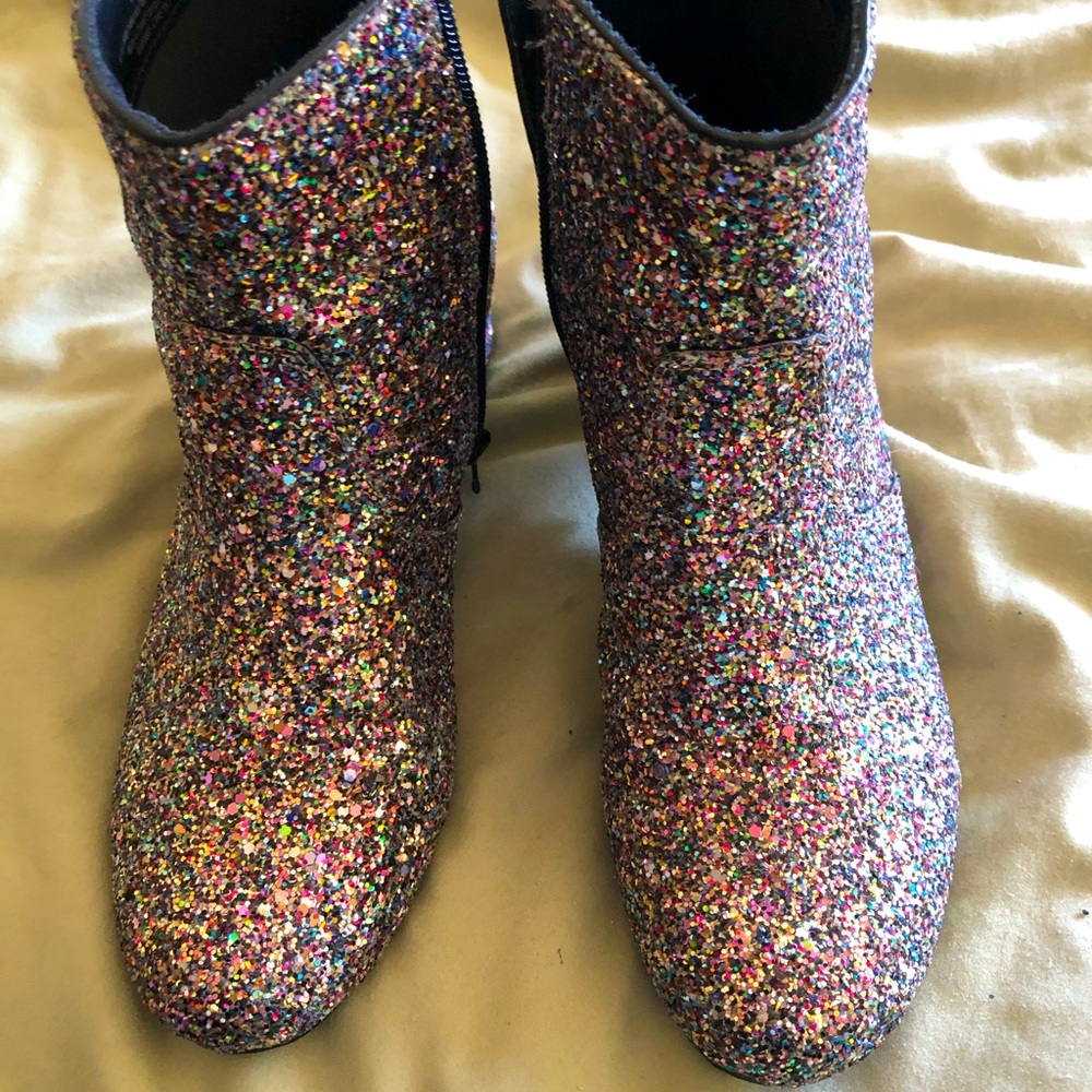 Glittery ankle booties